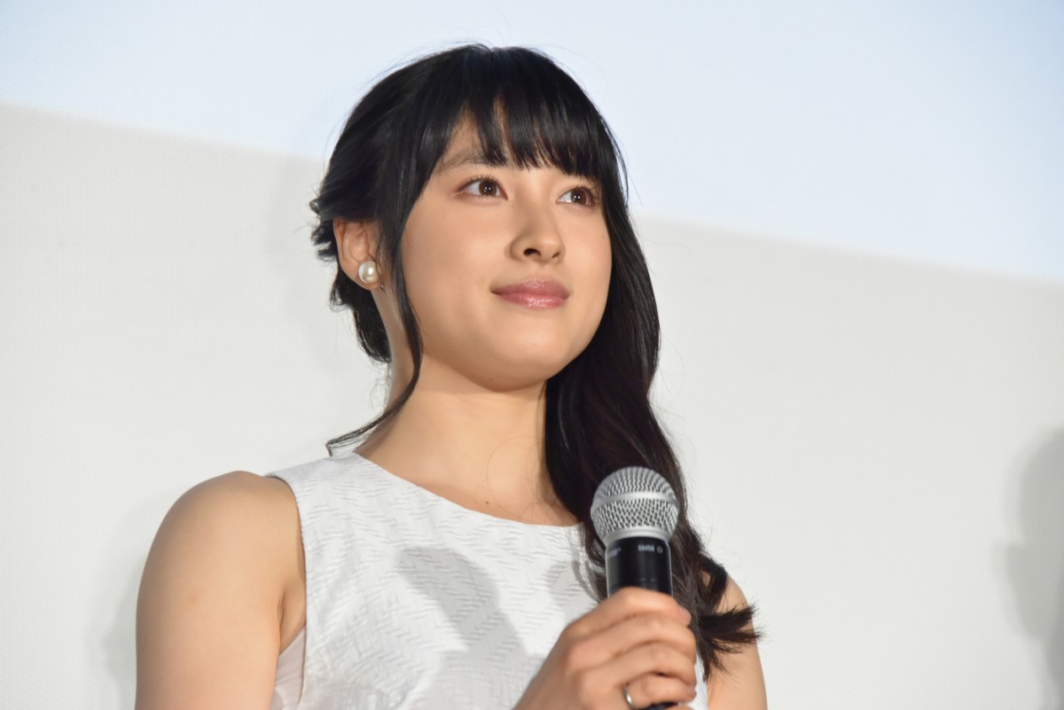佐藤健、“笑顔”が苦手？「僕、あんまり笑わなくて…」土屋太鳳のフォローに照れる