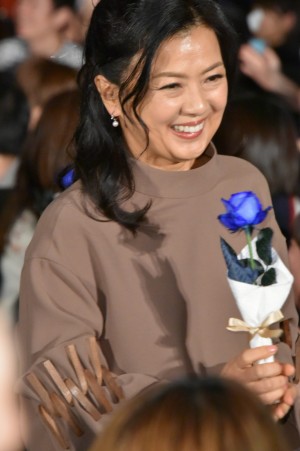 薬師丸ひろ子、『8年越しの花嫁 奇跡の実話』完成披露試写会に登壇