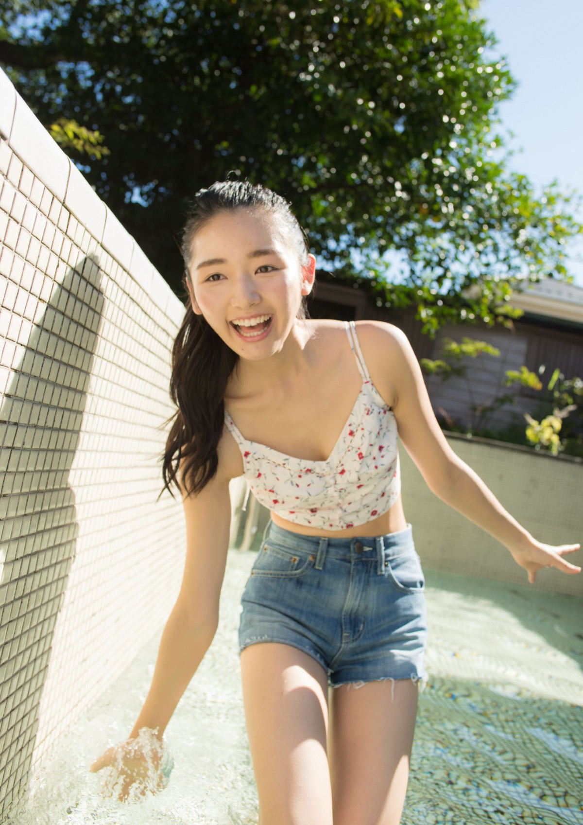 現役女子大生の爽やかな笑顔がはじける！ 『キャンパスクイーンコレクション』発売