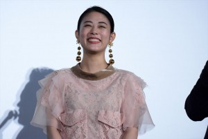 高畑充希、『泥棒役者』初日舞台挨拶にて