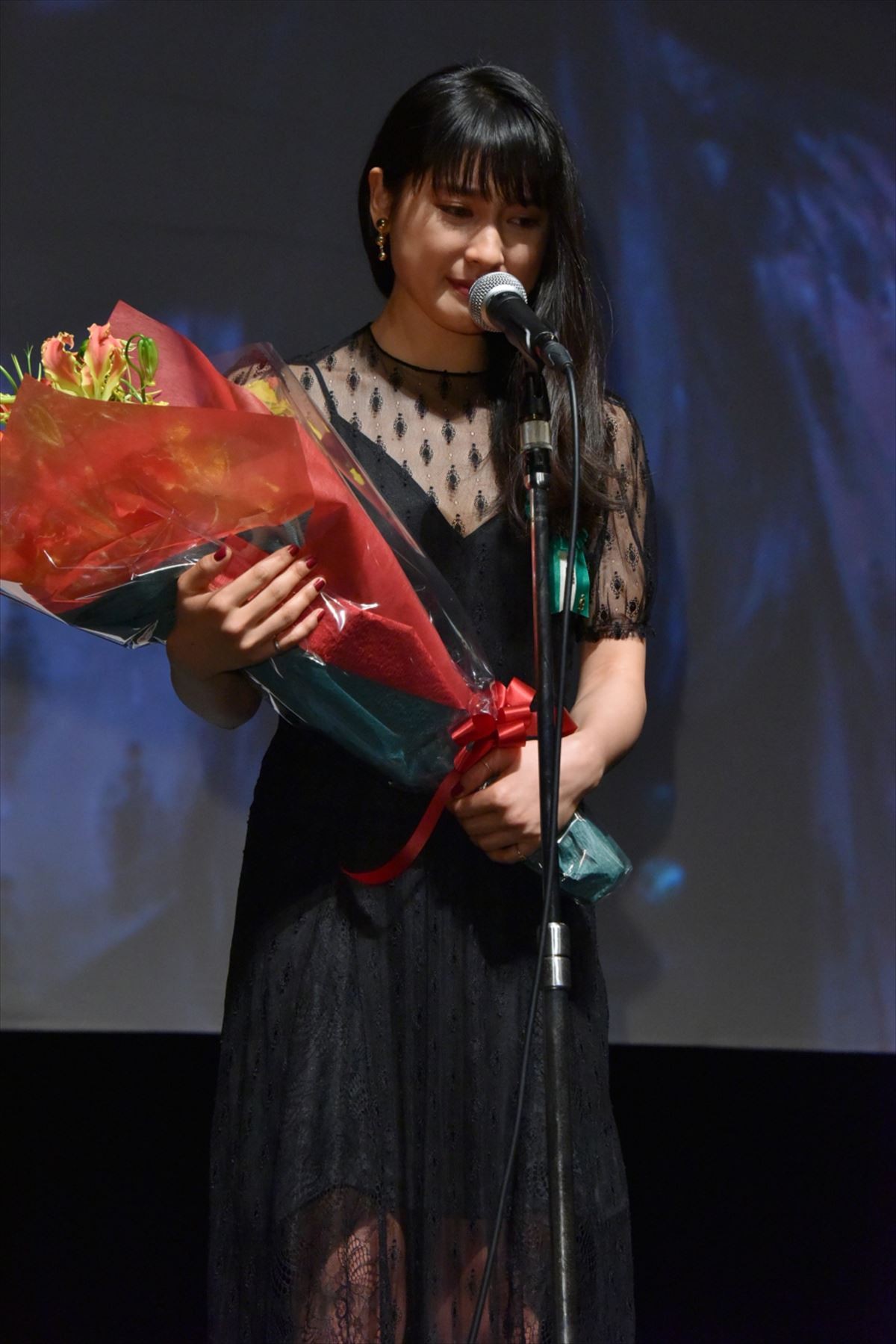 土屋太鳳、最優秀新進女優賞受賞に涙　「出会った全ての人、時間に心から感謝」