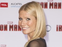 恋人ブラッド・ファルチャックと婚約したと伝えられたグウィネス・パルトロー