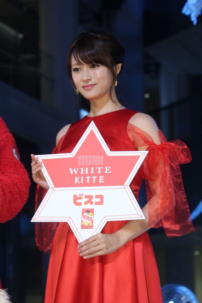 「WHITE KITTE」WHITE Tree ライトアップセレモニー20171122