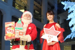 「WHITE KITTE」WHITE Tree ライトアップセレモニーに登場した深田恭子