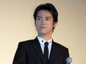 映画『火花』初日舞台挨拶に出席した桐谷健太