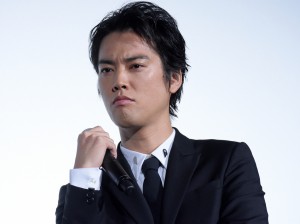 映画『火花』初日舞台挨拶に出席した桐谷健太