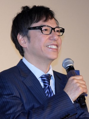 映画『火花』初日舞台挨拶に出席した板尾創路監督