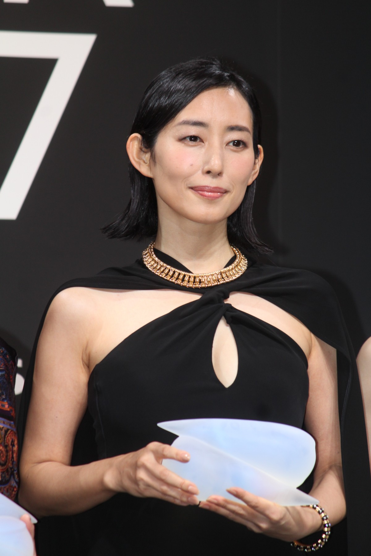 木村多江＆安藤玉恵ら阿佐ヶ谷“4姉妹”ショット 「全員似てる笑」「ドッペルゲンガー」の声