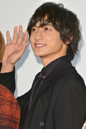 小関裕太、『覆面系ノイズ』初日舞台挨拶に登壇