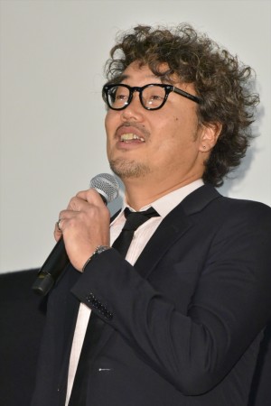 三木康一郎監督、『覆面系ノイズ』初日舞台挨拶に登壇