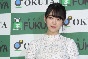 堀未央奈、『堀未央奈1st写真集 君らしさ』発売記念お渡し会に登場