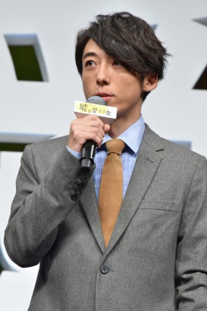 高橋一生、『嘘を愛する女』完成披露舞台挨拶に登壇