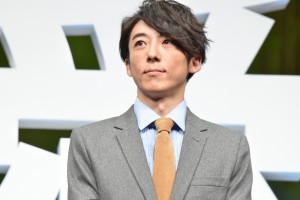 高橋一生、『嘘を愛する女』完成披露舞台挨拶に登壇