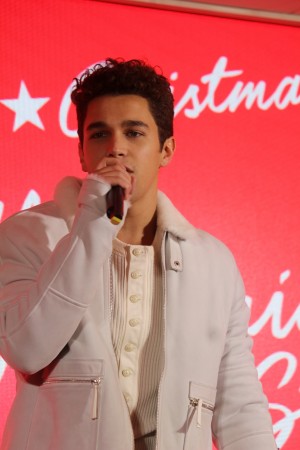 オースティン・マホーン、Samantha Thavasa が贈る『スペシャルクリスマス EVENT』に登場