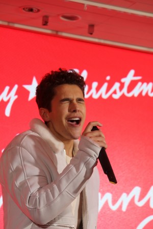 オースティン・マホーン、Samantha Thavasa が贈る『スペシャルクリスマス EVENT』に登場