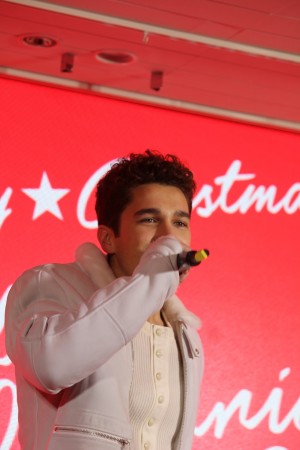 オースティン・マホーン、Samantha Thavasa が贈る『スペシャルクリスマス EVENT』に登場