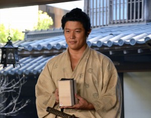 鈴木亮平、大河ドラマ主演 バトンタッチセレモニーに登場
