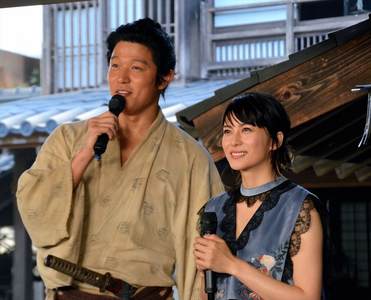 『直虎』柴咲から『西郷どん』鈴木亮平へ 集中力キープ法を伝授 「予防策は引っ越し」