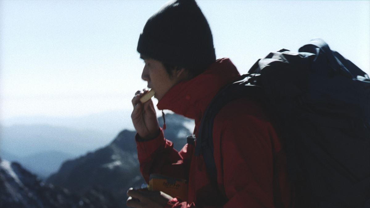 北村匠海、新CMで3000m級の雪山に挑戦　受験生の背中をそっと後押し