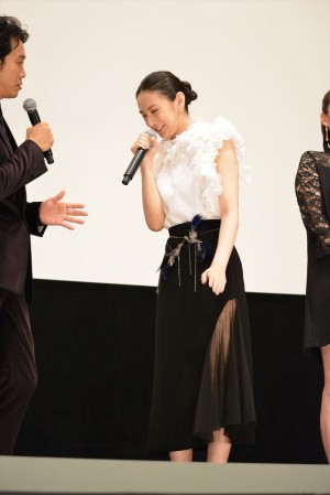 北川景子、『探偵はBARにいる3』初日舞台挨拶に登壇