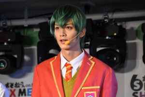 小野健斗、舞台「おそ松さん on STAGE ～SIX MEN’S SHOW TIME 2～」 公開記者会見に登壇