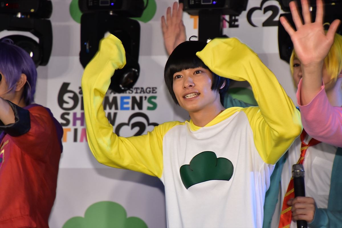 舞台『おそ松さん』続編、6つ子＆F6キャスト勢揃い　1年ぶりでもチームワーク抜群