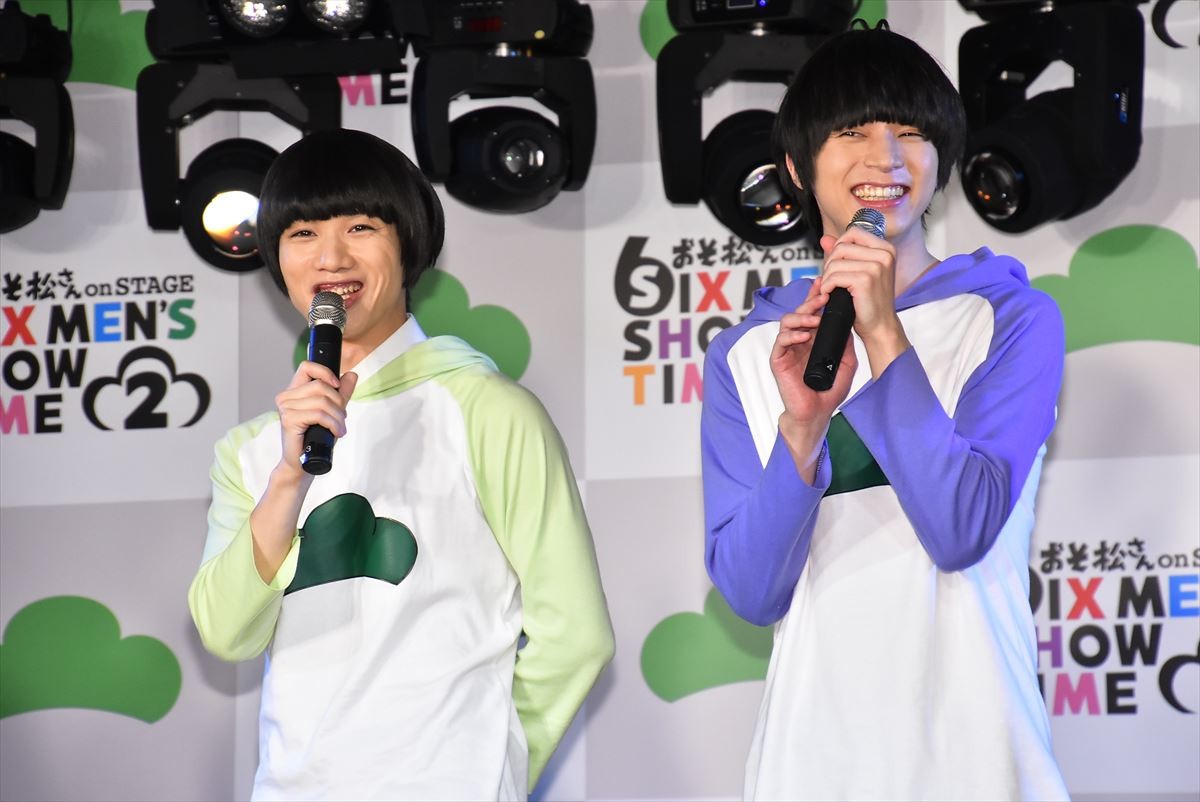 舞台『おそ松さん』続編、6つ子＆F6キャスト勢揃い　1年ぶりでもチームワーク抜群