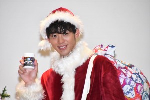 竹内涼真、ロッテ「キシリトールガム」発売20周年記念プロジェクト「竹内涼真サンタX’masイベント」に登場