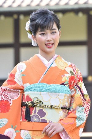 井頭愛海、2018年オスカープロモーション晴れ着撮影会に登場