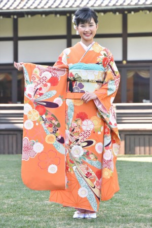 井頭愛海、2018年オスカープロモーション晴れ着撮影会に登場