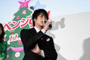 鈴木伸之、映画『リベンジgirl』完成披露イベントに登壇