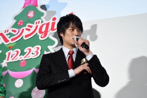 鈴木伸之、映画『リベンジgirl』完成披露イベントに登壇