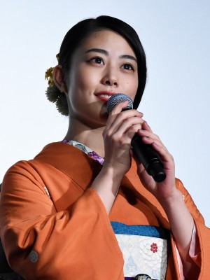 映画『DESTINY 鎌倉ものがたり』初日舞台挨拶に出席した高畑充希