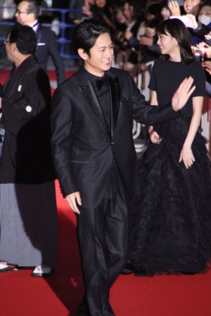 溝端淳平、『祈りの幕が下りる時』日本橋レッドカーペットイベントに登場