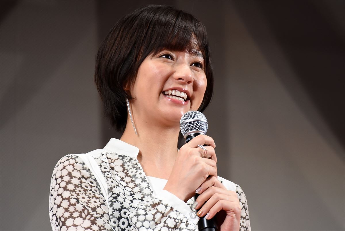 関ジャニ∞錦戸亮、木村文乃に“長い福白髪”を発見されて大慌て