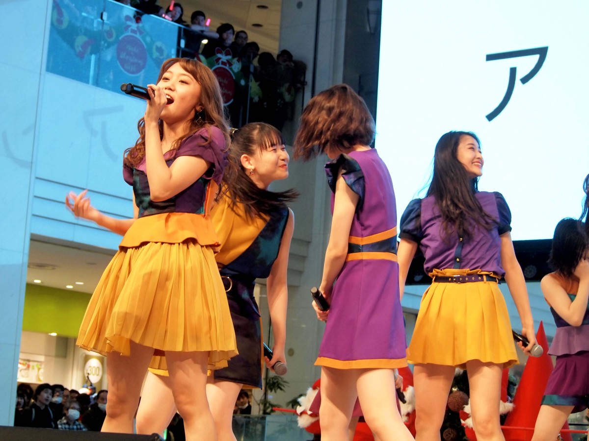 アンジュルム、サンシャインで6曲を熱唱！ 竹内朱莉、“今年の漢字”で蒼井優に感謝