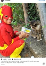 猫を世話するスーパーヒーロー「キャットマン」　（※「Kolony Kats」インスタグラム）