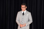 『嘘八百』完成披露試写会に登壇した中井貴一