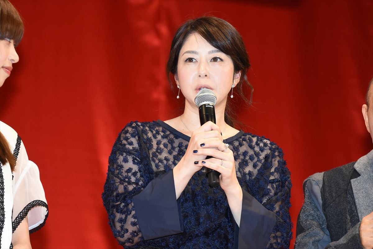 中井貴一、佐々木蔵之介ら『嘘八百』舞台挨拶に12人登壇「この舞台挨拶は正解？」
