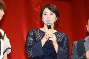 『嘘八百』完成披露試写会に登壇した堀内敬子