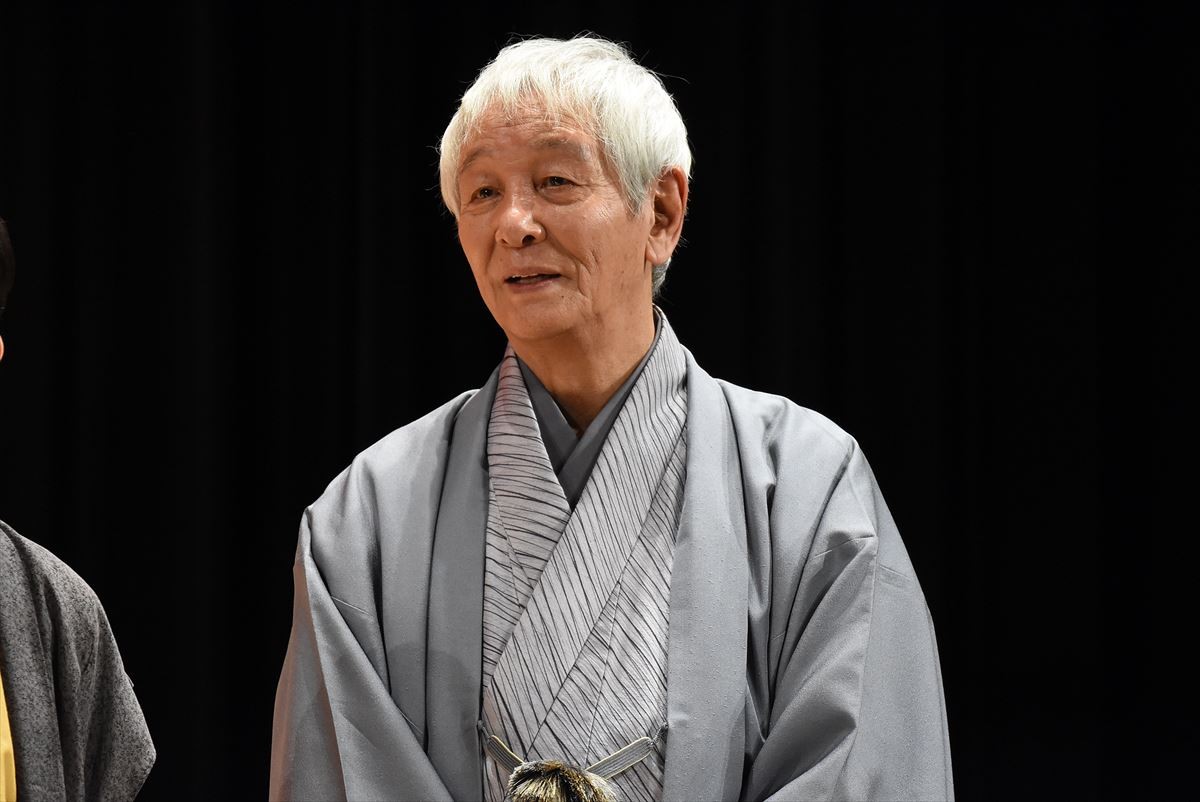 中井貴一、佐々木蔵之介ら『嘘八百』舞台挨拶に12人登壇「この舞台挨拶は正解？」