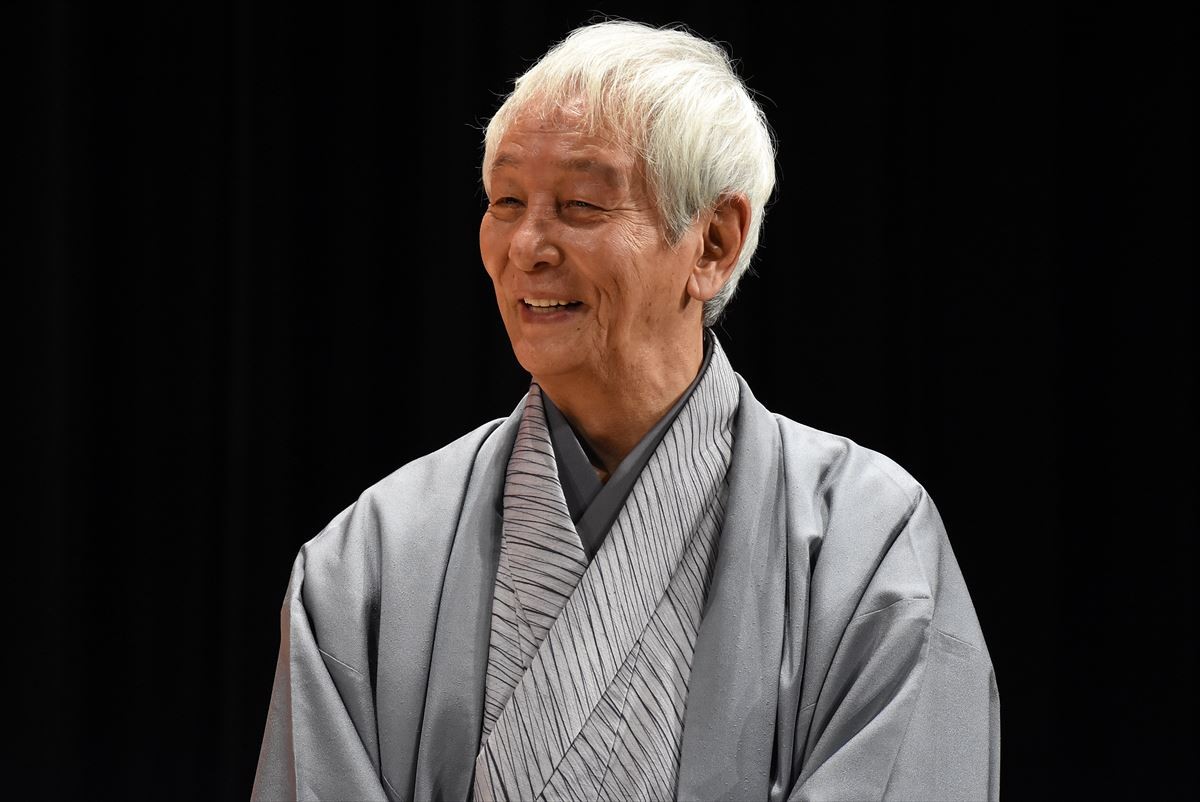 中井貴一、佐々木蔵之介ら『嘘八百』舞台挨拶に12人登壇「この舞台挨拶は正解？」