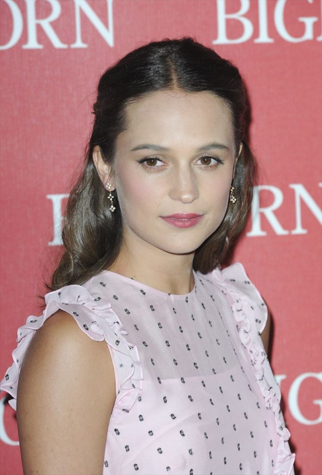 アリシア・ヴィキャンデル、Alicia Vikander