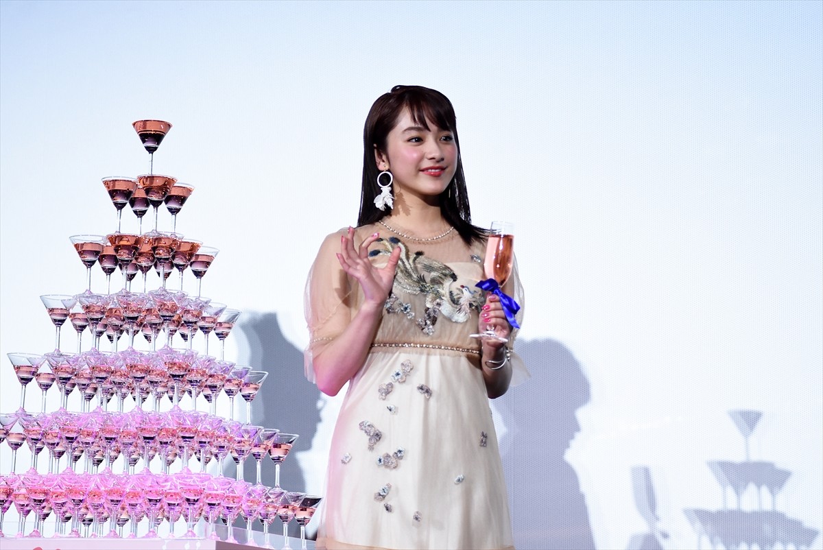 中島健人、幼少期から王子！ 秘蔵写真公開にファン絶叫 