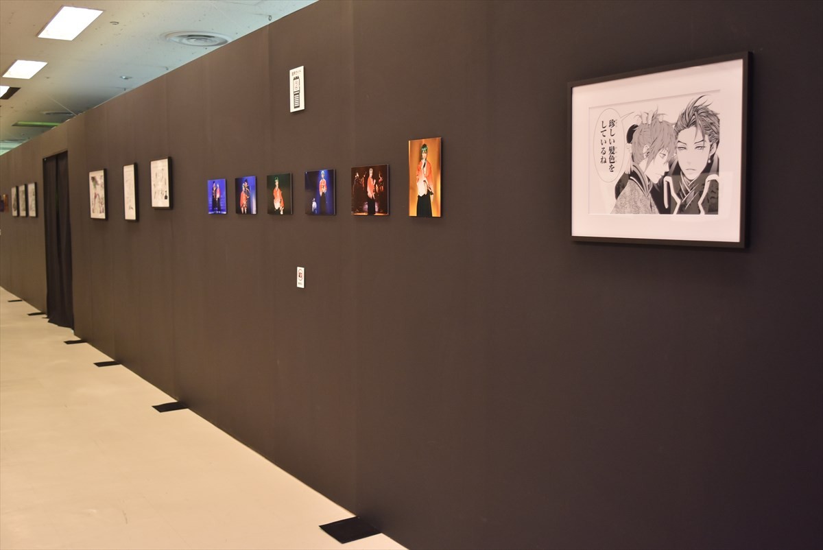 鈴木拡樹、崎山つばさらがナビゲート！『煉獄に笑う ～舞台×原作～展』開幕