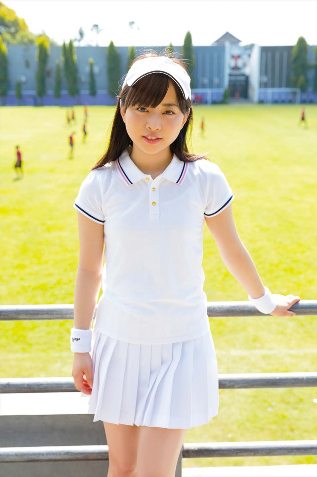 元乃木坂46・伊藤寧々、“ねねころ”の可愛さ満載！ 水着ショットも