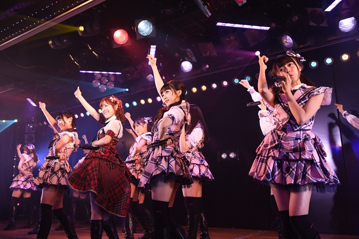 渡辺麻友、卒業公演で涙 「大好きなAKB48が永遠に続いてほしい」