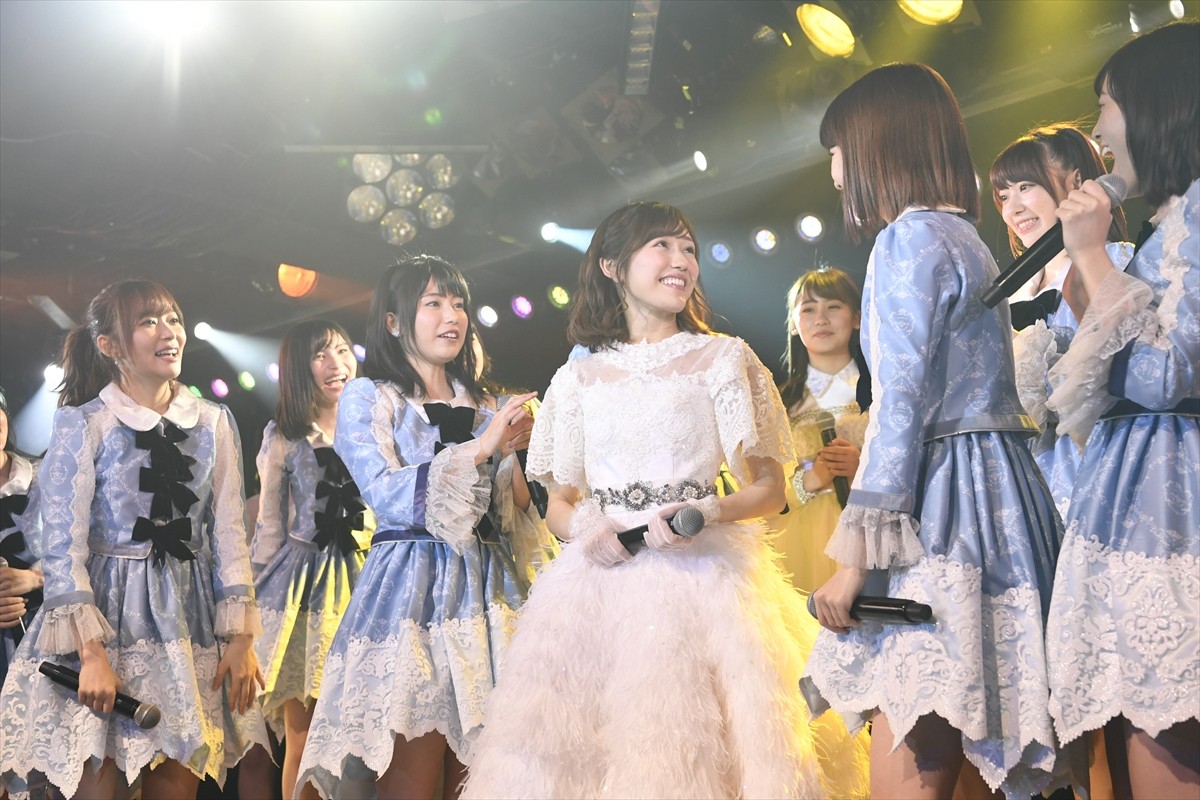 渡辺麻友、卒業公演で涙 「大好きなAKB48が永遠に続いてほしい」