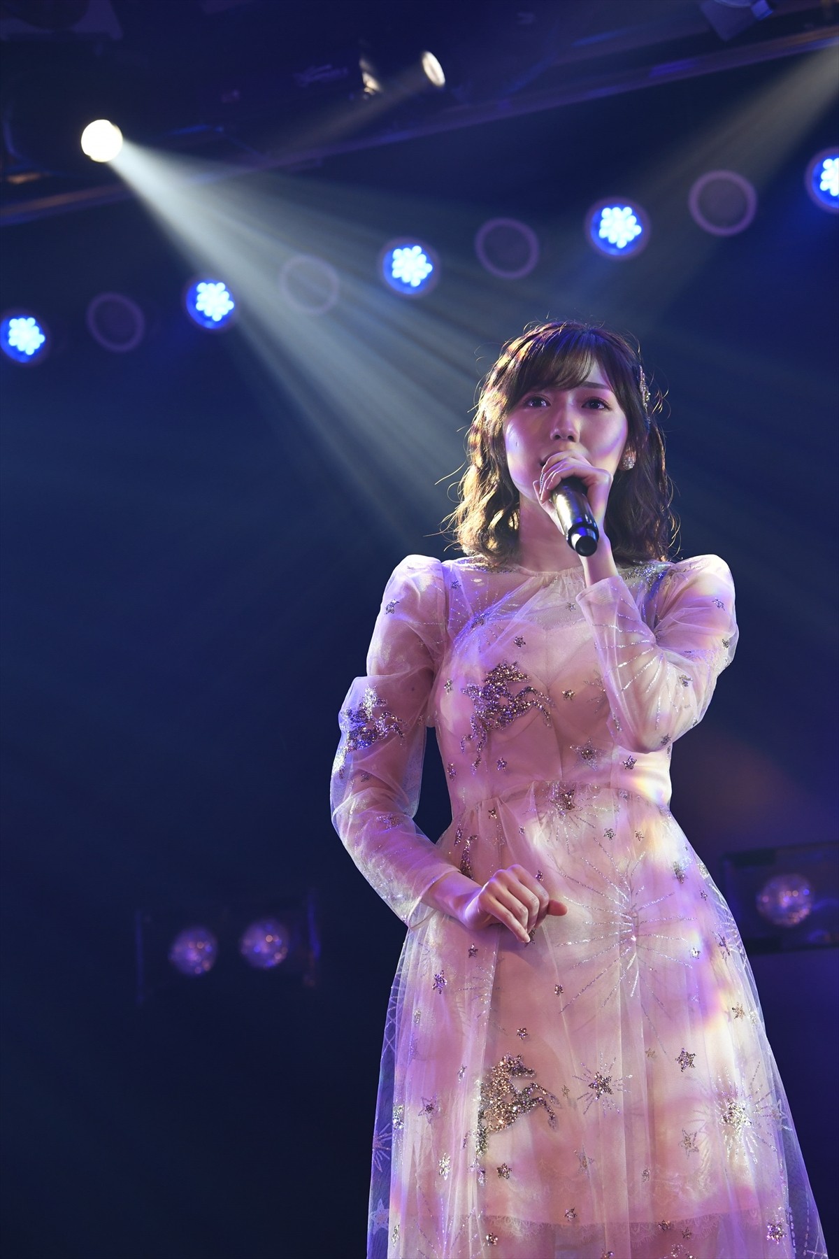 渡辺麻友、卒業公演で涙 「大好きなAKB48が永遠に続いてほしい」