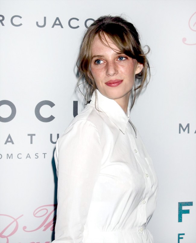 マヤ・サーマン・ホーク、Maya Thurman Hawke